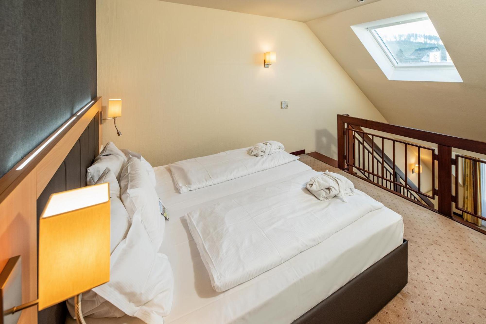 Goebel'S Seehotel Diemelsee Exteriér fotografie